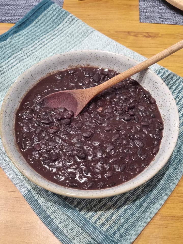 Black Beans Black Beans